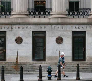 Connor gan NZKGucZSZuE unsplash 360x320