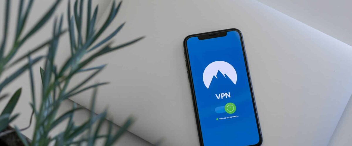 Petter lagson duMttyw2Xc0 unsplash 1200x500