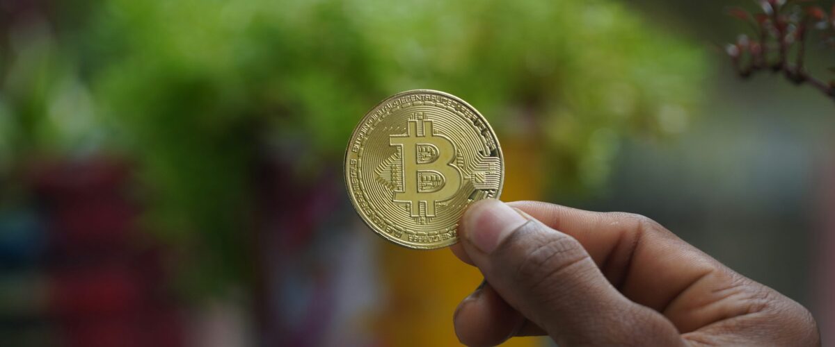 Photo 1636440222454 4ab7f0879ef6 1200x500