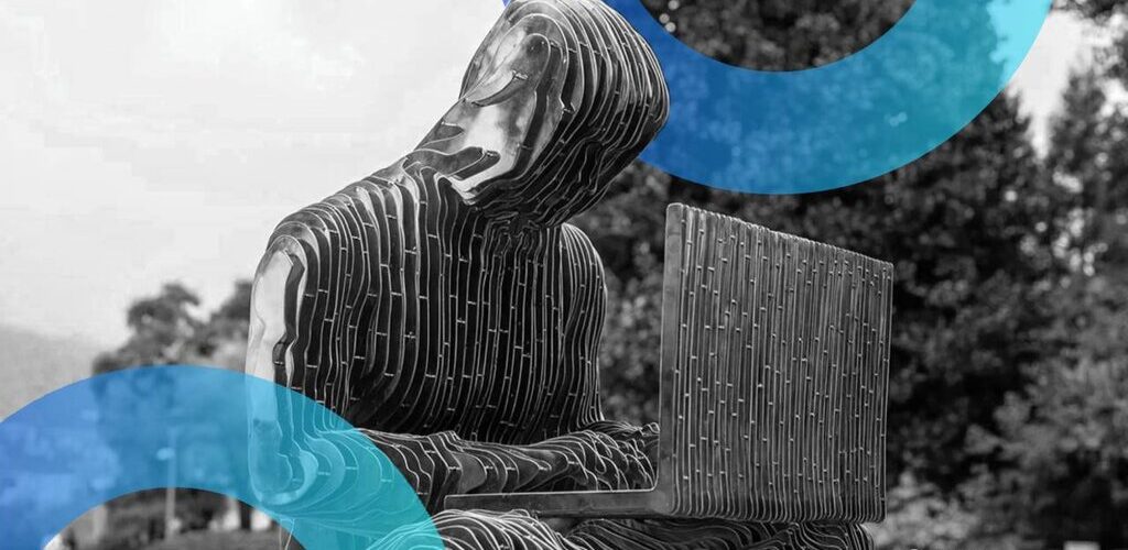 Satoshi nakamoto statue lugano gID 7 1024x500