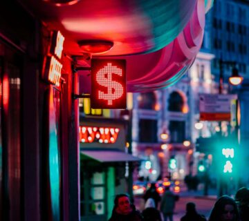 Aleksandr popov iQqqo2zpmTI unsplash 360x320