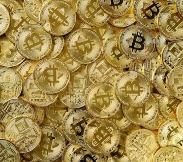 Pile gold bitcoin money 53876 146265 360x320